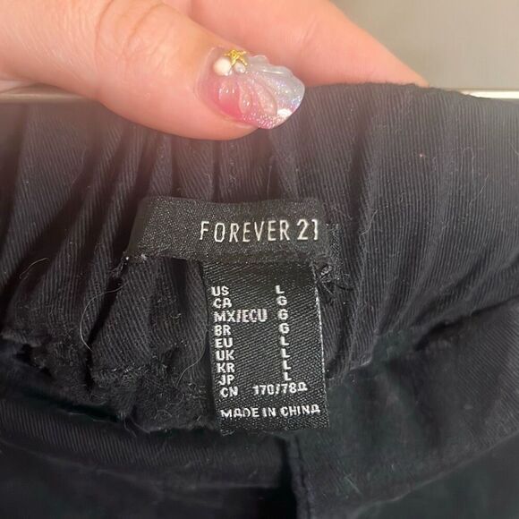 ✨FOREVER 21 Black Regular Fit Solid Sz Large Joggers✨ - Picture 7 of 8